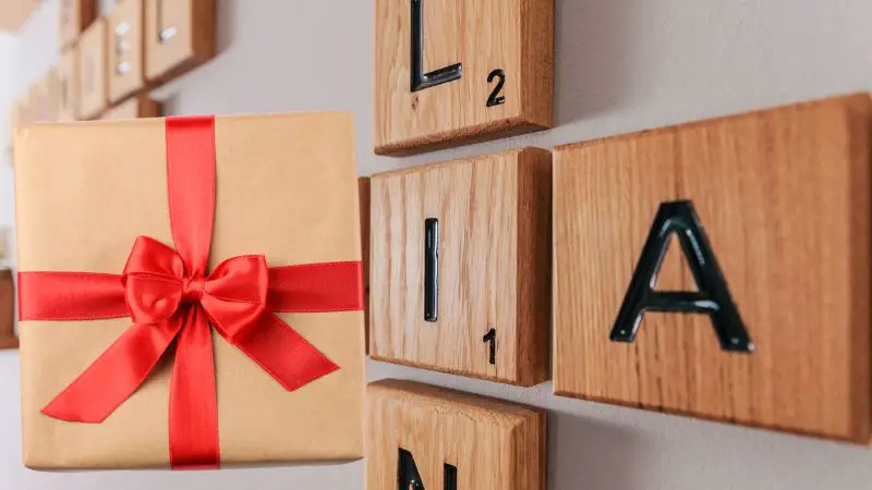 holzbuchstaben geschenk idee